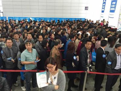 老板電器團(tuán)購(gòu)活動(dòng)引爆無(wú)錫,創(chuàng)單一品牌到場(chǎng)人數(shù)、銷售額雙紀(jì)錄 - 今日頭條(www.toutiao.com)